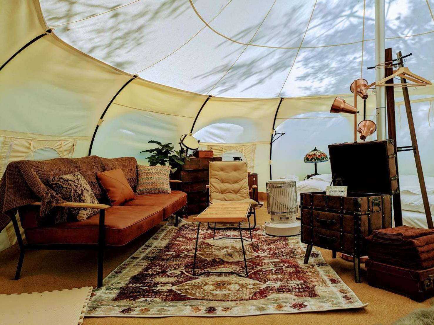 Luxury tent Roots Area *